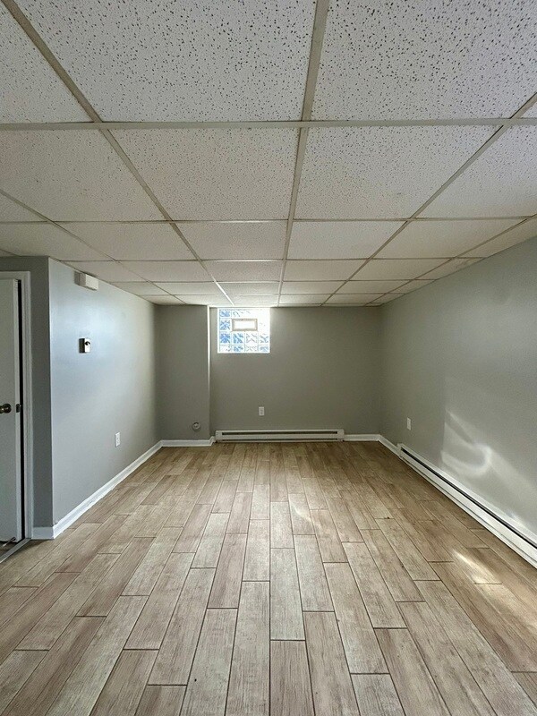 Foto del edificio - 18704 Jefferson