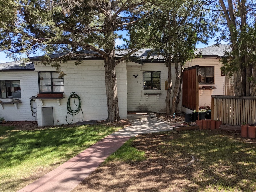 Front walk - 1625 The Strand