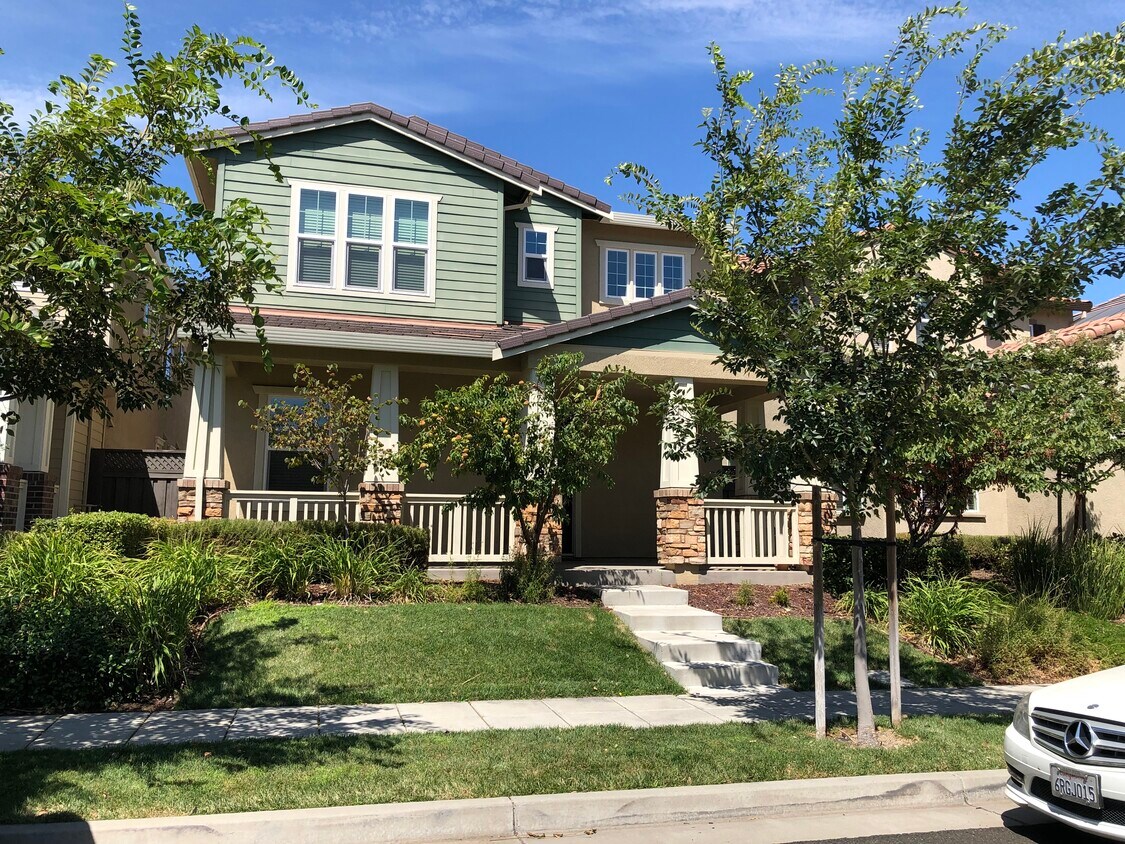 703 N MUSEO Dr, Mountain House, CA 95391 House Rental in Mountain