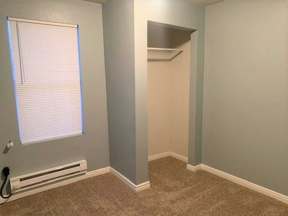 Primary Photo - 1 bedroom 1 bath duplex in downtown Elko