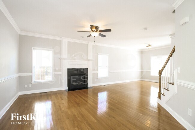 Foto del edificio - 6683 Knob Hill Ct