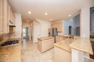 Building Photo - 14203 Alamosa Ct