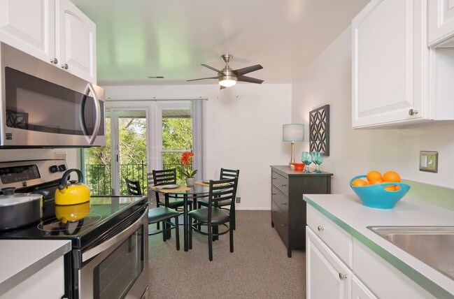 Broadview Apartments Apartments Ann Arbor Mi Apartments Com