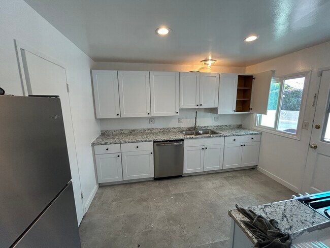 Foto del edificio - 299 Robinhood Ln