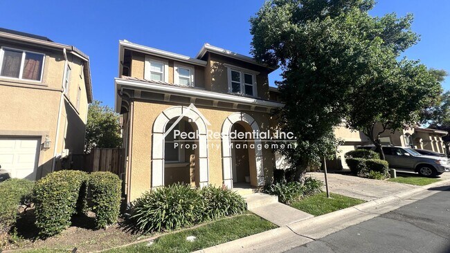 Building Photo - Wonderful North Natomas 4bd/2.5ba Home!