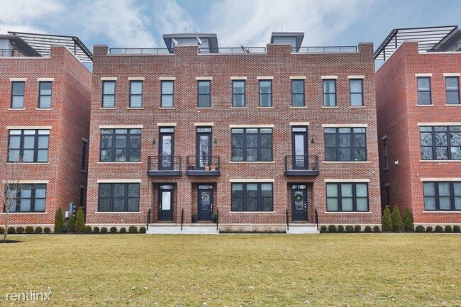 Foto del edificio - 3 br, 5 bath Townhome - 593 W 2nd