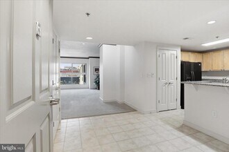 Building Photo - 777 7th St NW