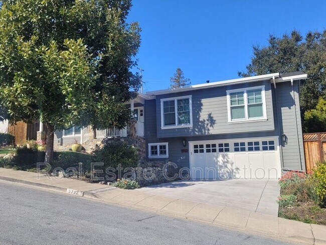 Building Photo - 3732 Bret Harte Dr