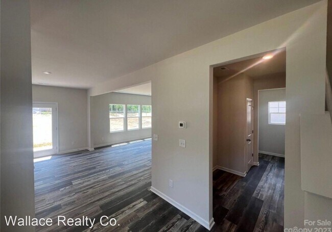 Building Photo - 5 br, 2.5 bath House - 1247 Stonewyck DR