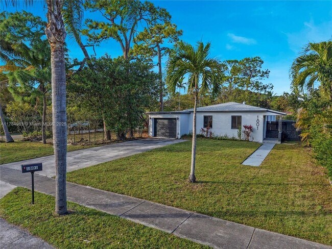 Foto del edificio - 1801 NE 175th St