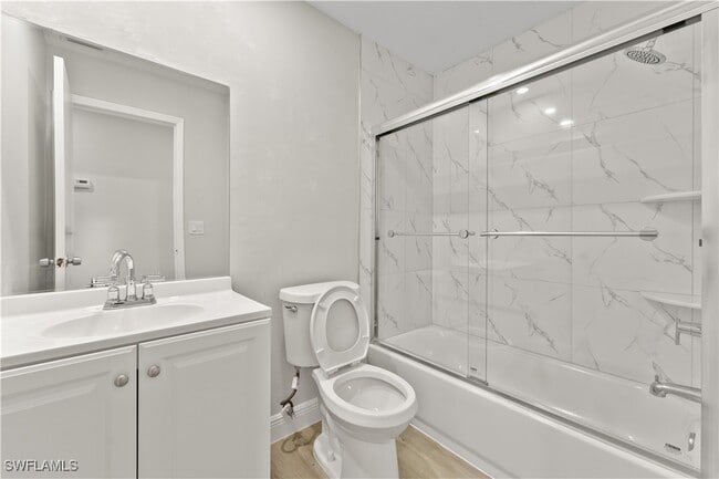 Foto del edificio - 2398 54th Terrace SW