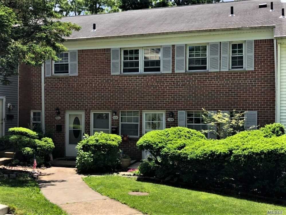 Primary Photo - 705 Townehouse Dr