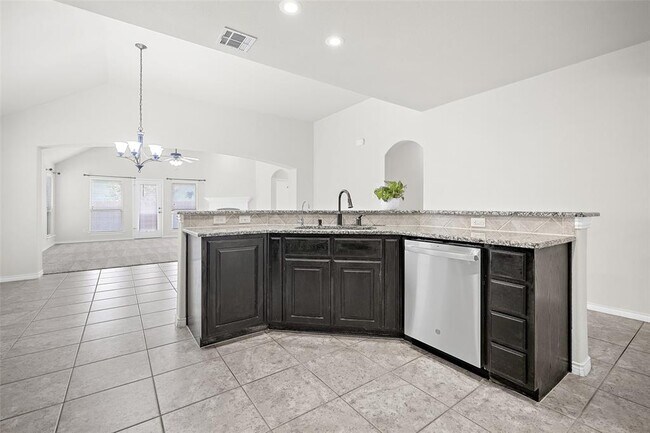 Foto del edificio - 10005 Petrified Tree Ln