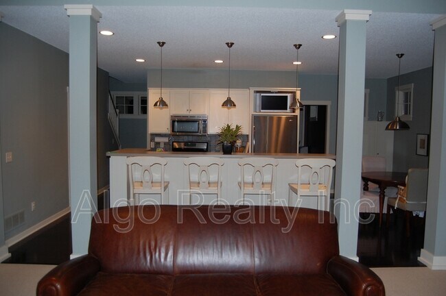 Building Photo - 15822 Drawstone Trail
