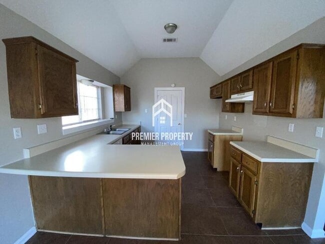 Building Photo - 4327 Cleopatra Dr