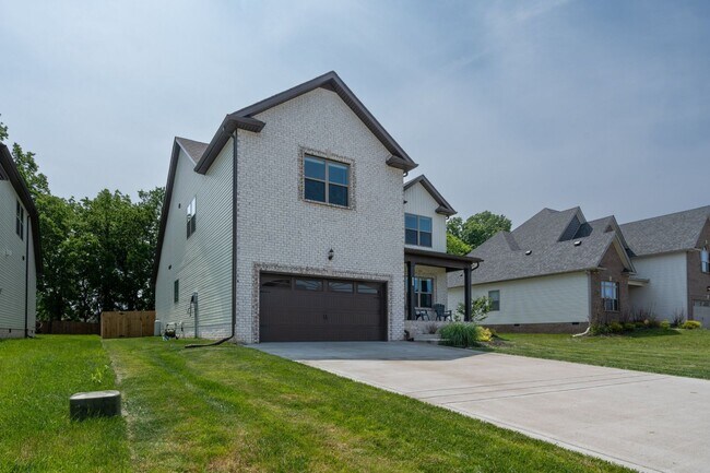 Building Photo - Beautiful 4-Bedroom Home with Bonus Room