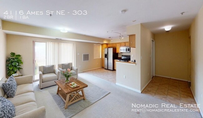 Foto del edificio - 4116 Ames St NE