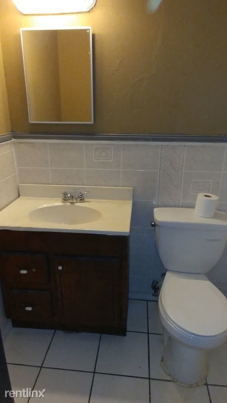 Building Photo - 3 br, 1.5 bath House - 1400 Garland Ave