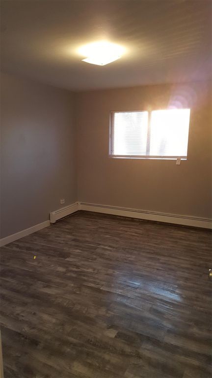 Foto del edificio - 10210 Ridgeland Ave