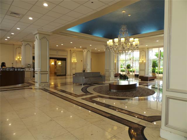 Foto del edificio - 5600 Collins Ave