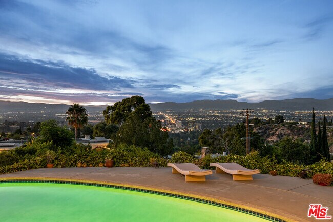 Foto del edificio - 3340 Scadlock Ln