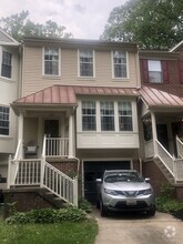 Building Photo - 3042 Finsel Ct