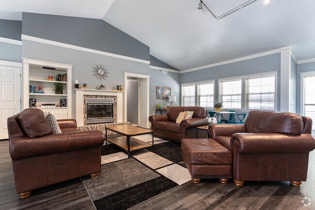 Casa club - Benchmark Apartments
