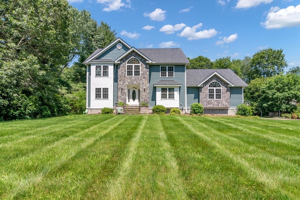 Foto principal - 322 Nashua Rd