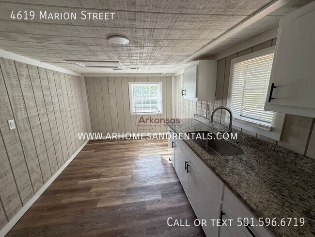 Foto del edificio - 4619 Marion St