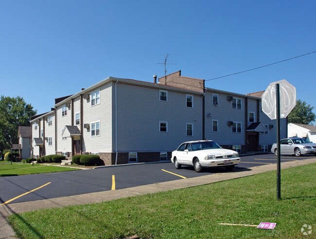 Foto del edificio - 554 Churchill Rd