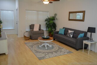 Building Photo - 1825 Sandhill Crane Dr