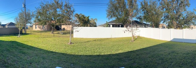 Building Photo - NEW construction 4/2 home Cape Coral