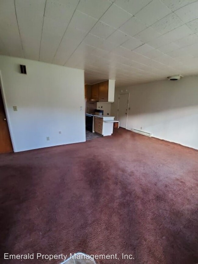 Foto del edificio - 4690-4690 W Amazon Dr