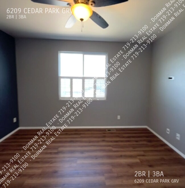 Foto del edificio - Townhome Mountain Views & AC