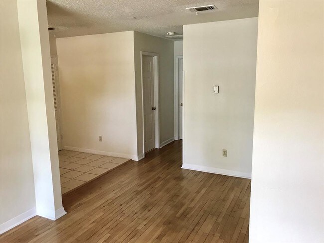 Building Photo - 4622 Michaux St