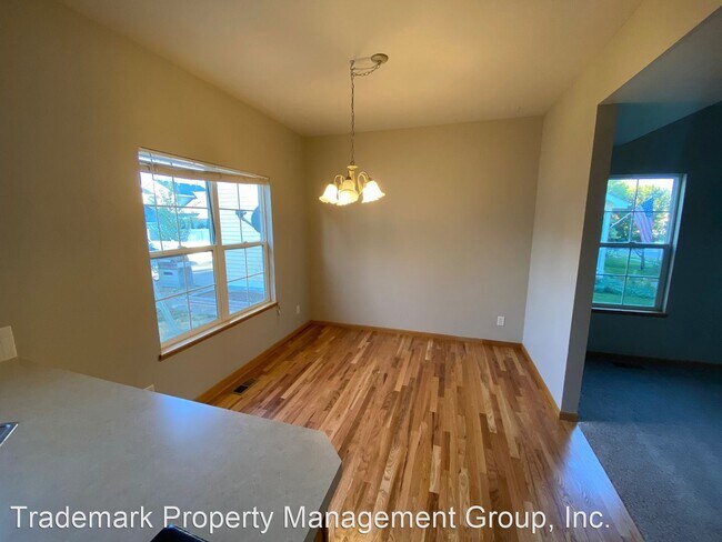Building Photo - 4 br, 3.5 bath House - 1333 Fairfield Avenue