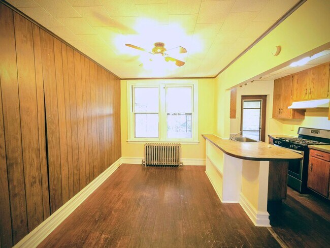 Foto del edificio - 1016 Spring Garden St