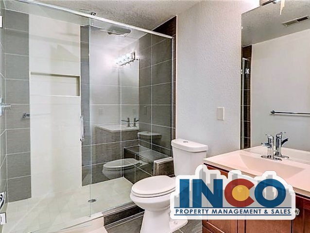 Foto del edificio - 15576 Olmsted Pl