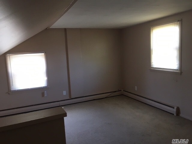 Building Photo - 1574 Herzel Blvd