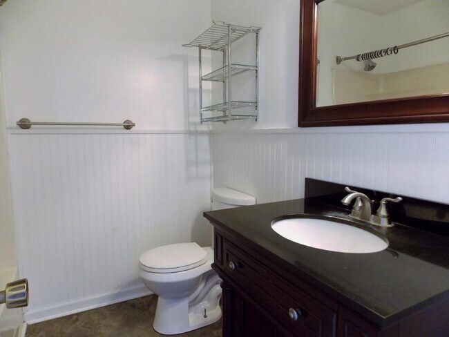 Building Photo - 140 Lanier Drive #87 SW