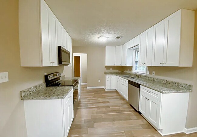 Cocina - 6341 Spout Springs Rd
