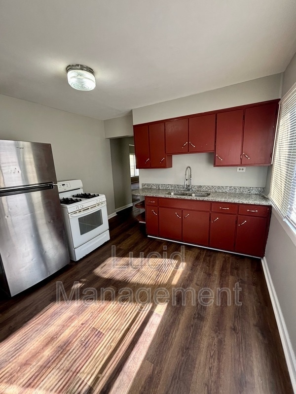 Photo - 1112 Weller Ave House