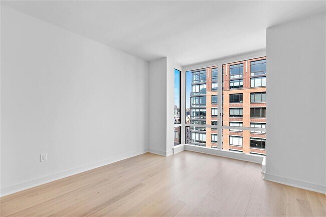 Foto del edificio - 1000 Maxwell Ln