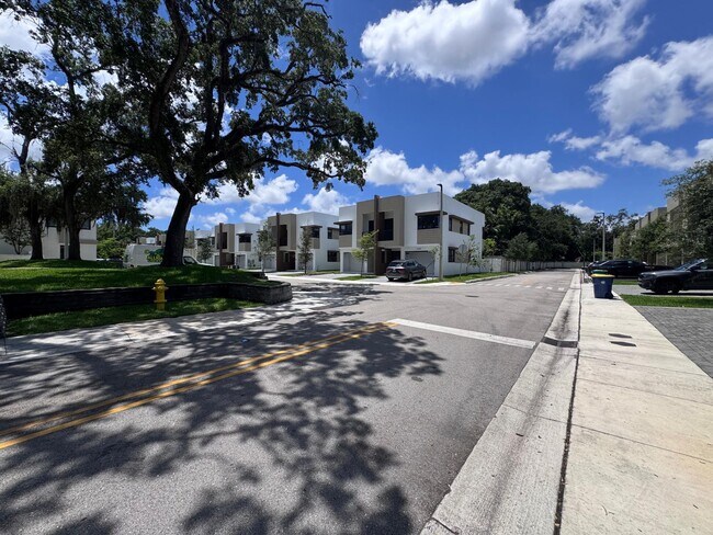 Foto del edificio - 5503 W Oak Way