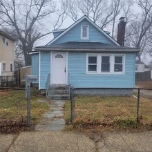 Building Photo - 3 Keuka Rd