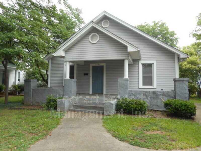 Primary Photo - 1024 Park Ave Ext