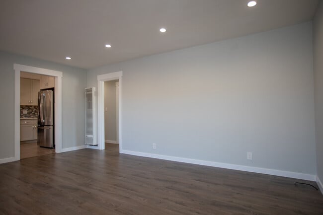 Building Photo - 2103 S Delaware St