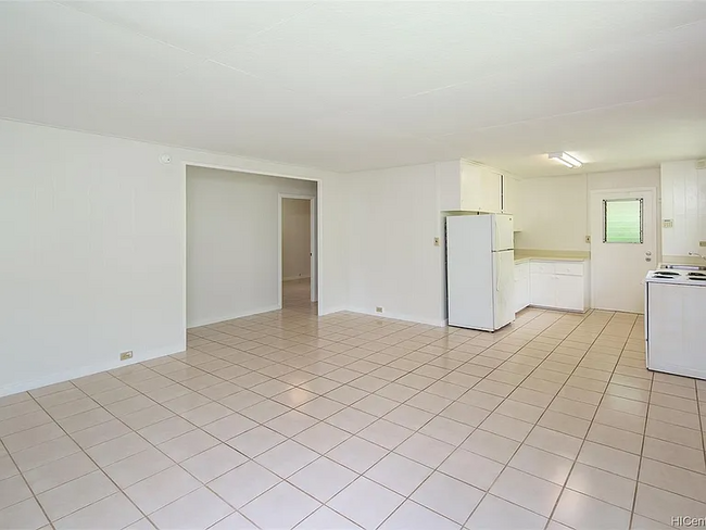 Foto del edificio - 47-459-459 Mapele Rd
