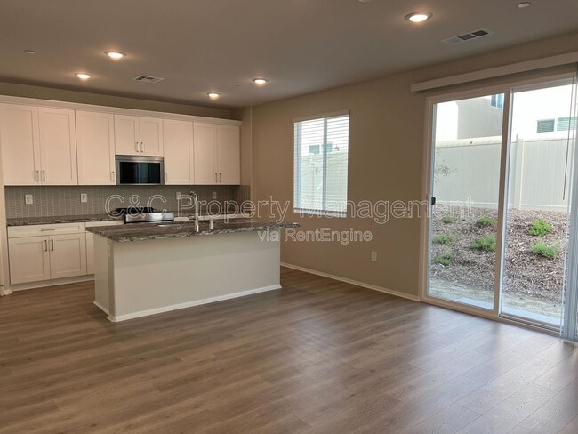 Foto del edificio - 2084 Mandarin Ln