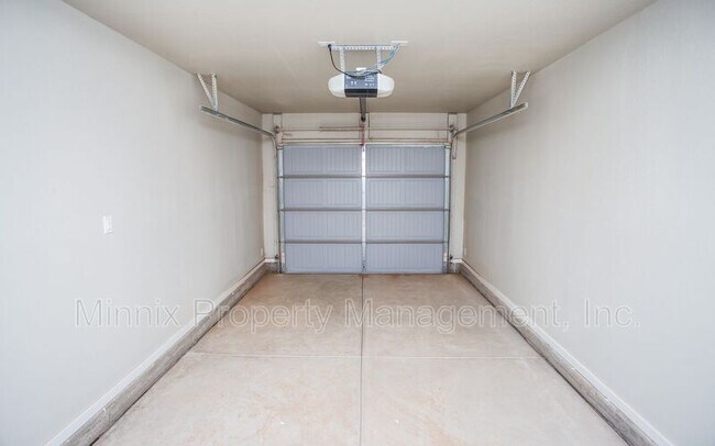 Building Photo - 2116 Langford Ave